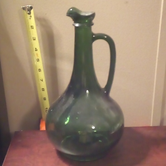 Wine World Other - Vintage 1976 Wine World Green Glass Long Neck Decanter Bottle/Decanter/Pitcher